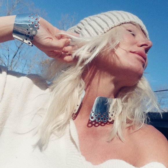 Solid darkened brass set lot color necklace cuff - Picture 2 of 8